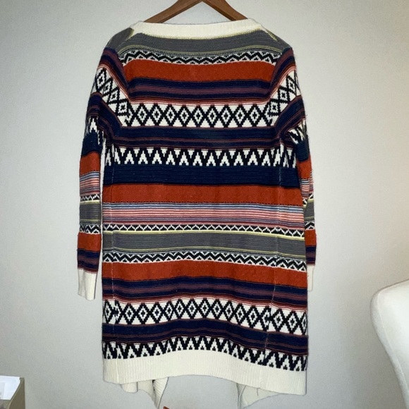 Vintage-inspired Aztec cardigan - Picture 3 of 7